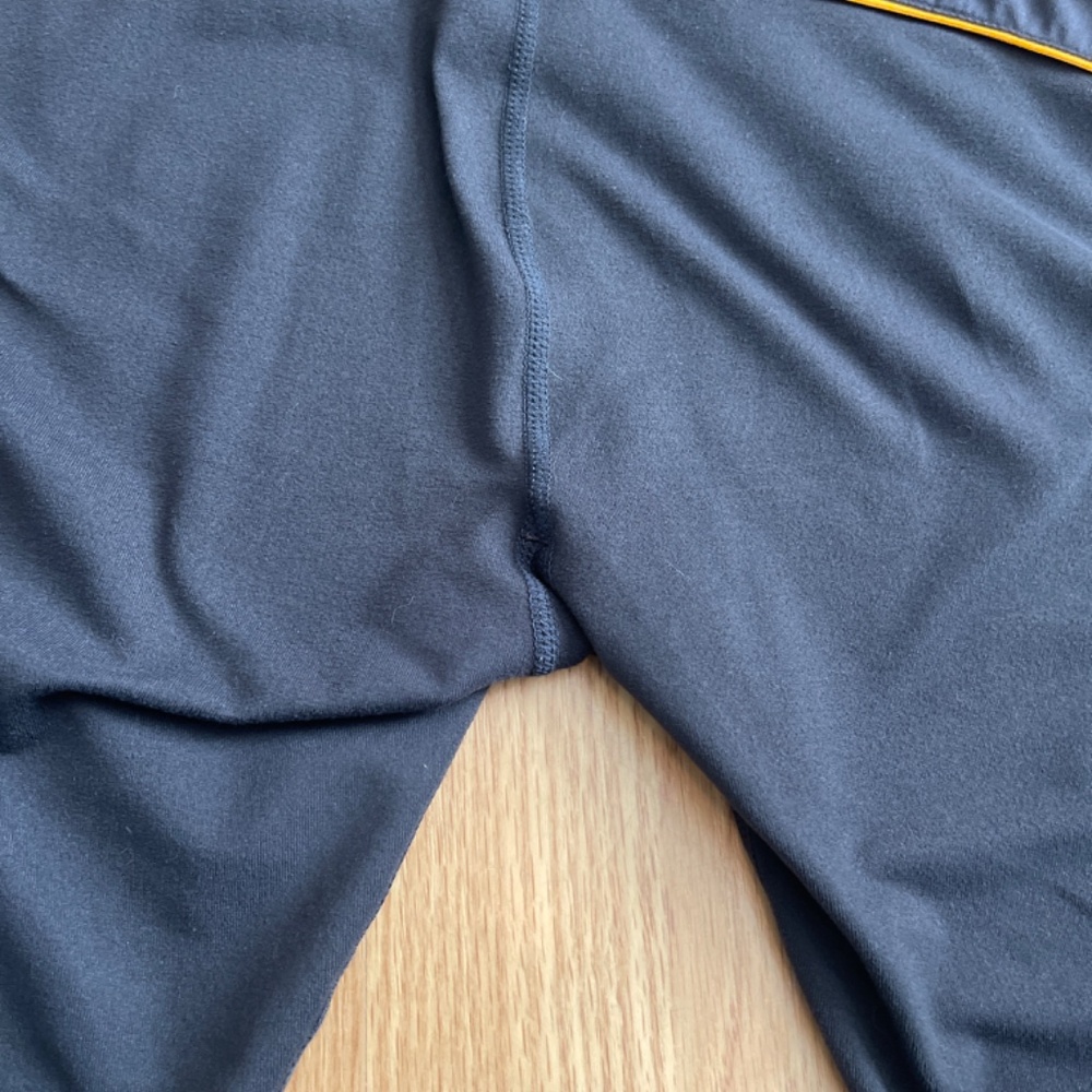Fabletics Dark Gray and Orange Salar Cropped / Knee Length Leggings / Yoga Pants - Picture 7 of 8